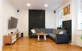 Modern Apartment Hrenova Street