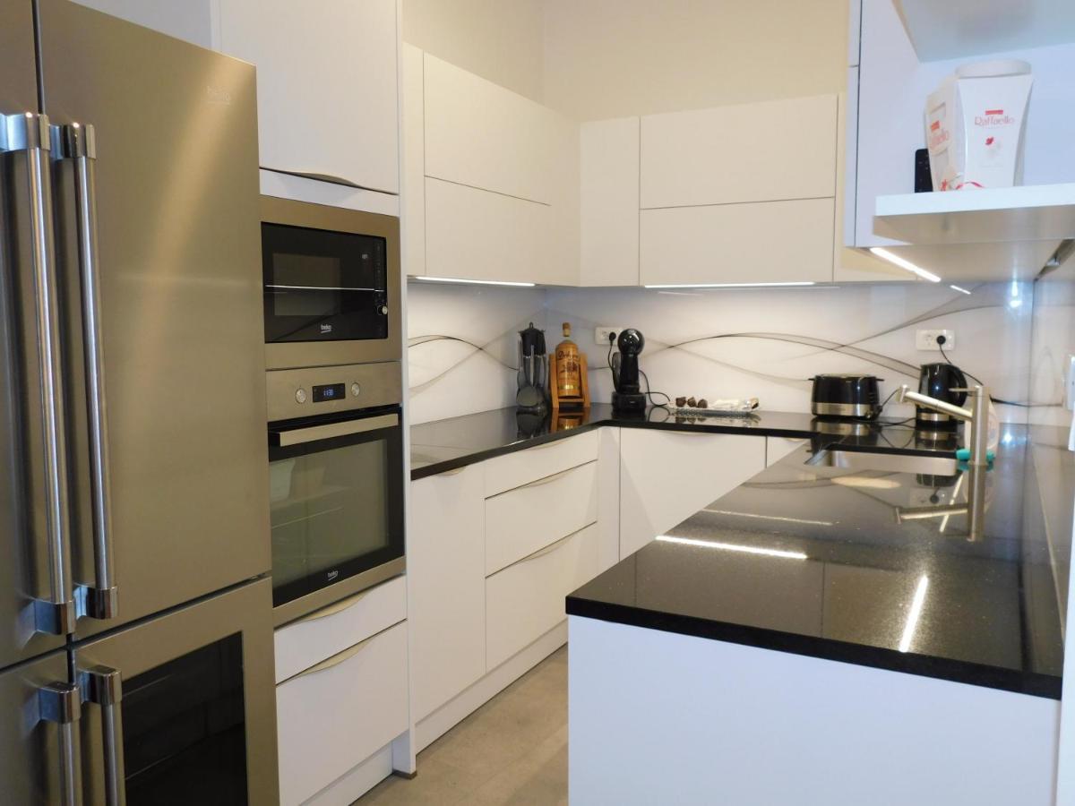 Modern Apartment Hrenova Street Lubiana Esterno foto