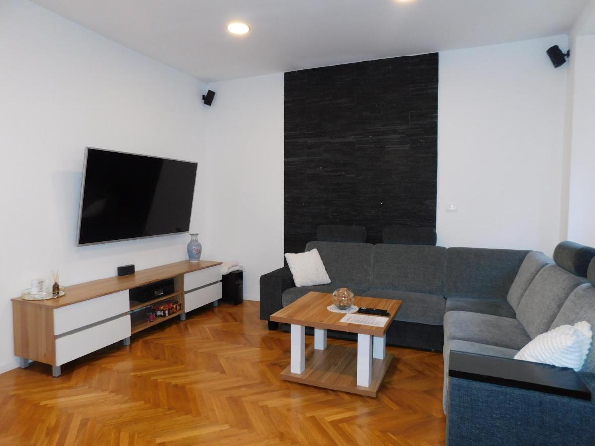Modern Apartment Hrenova Street Lubiana Esterno foto