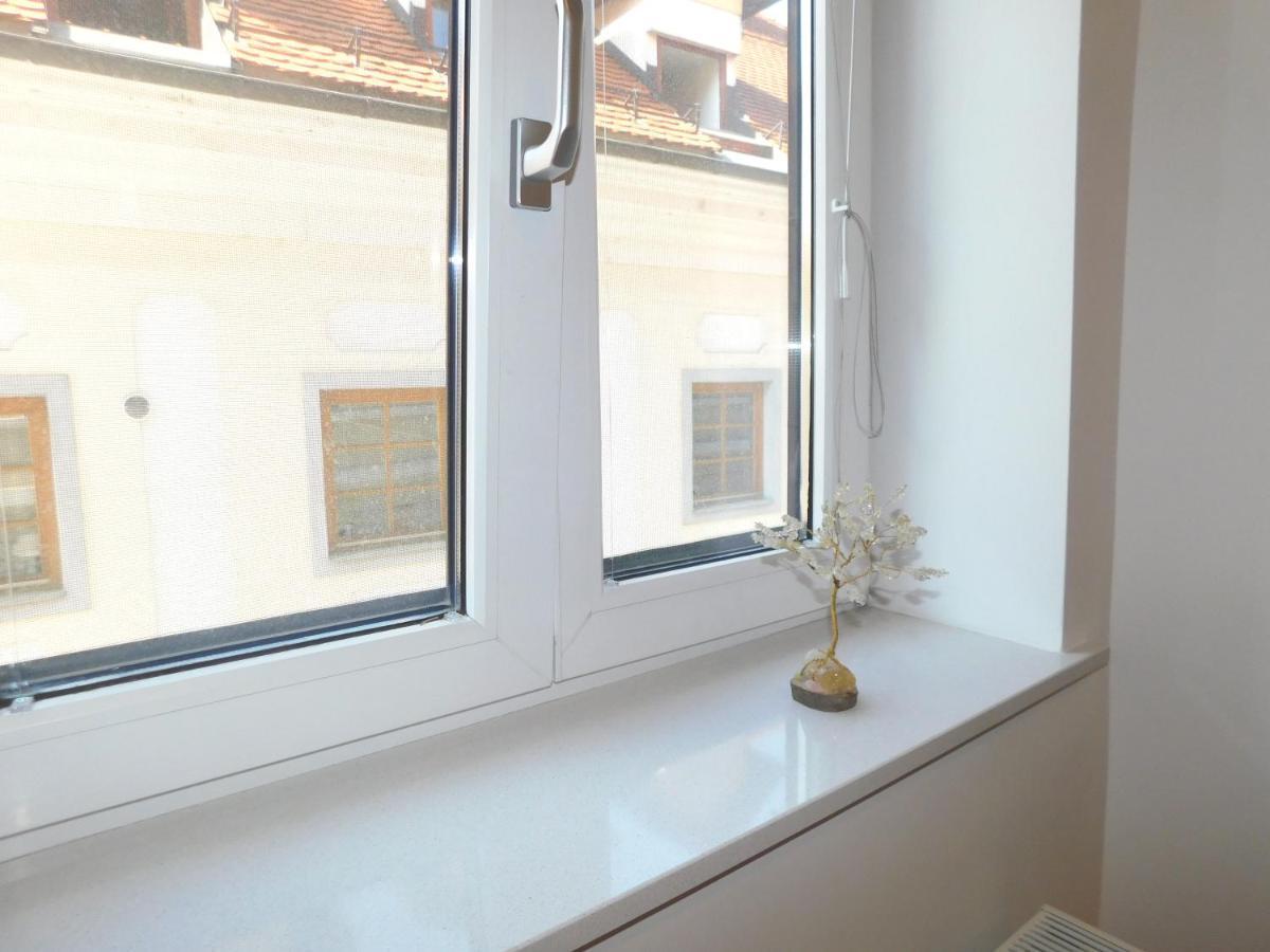 Modern Apartment Hrenova Street Lubiana Esterno foto
